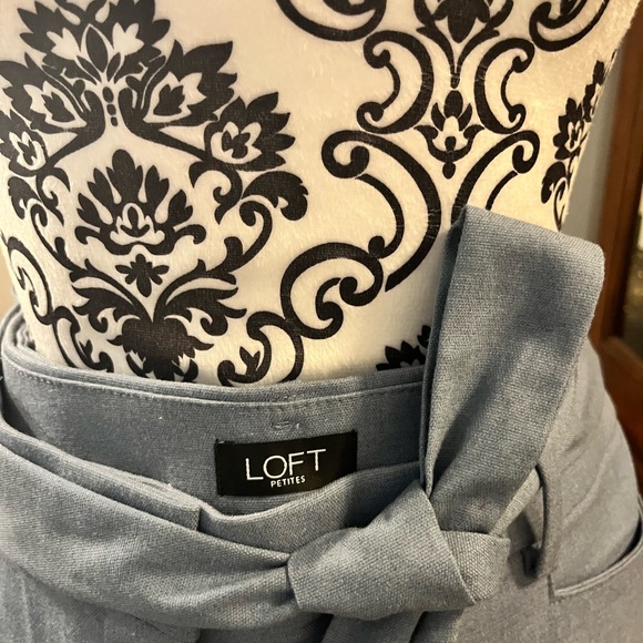 LOFT petite trousers, size 10p - Picture 3 of 5